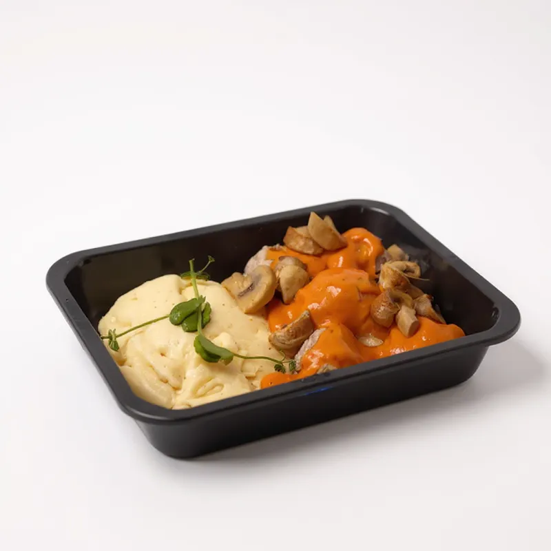 Gehaktballetjes met mama saus en champignons